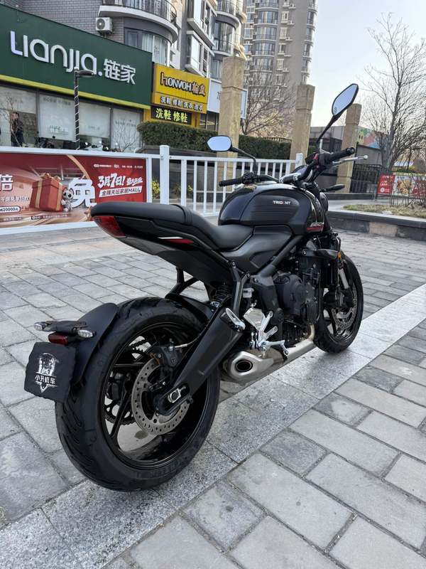 二手凯旋Trident 660