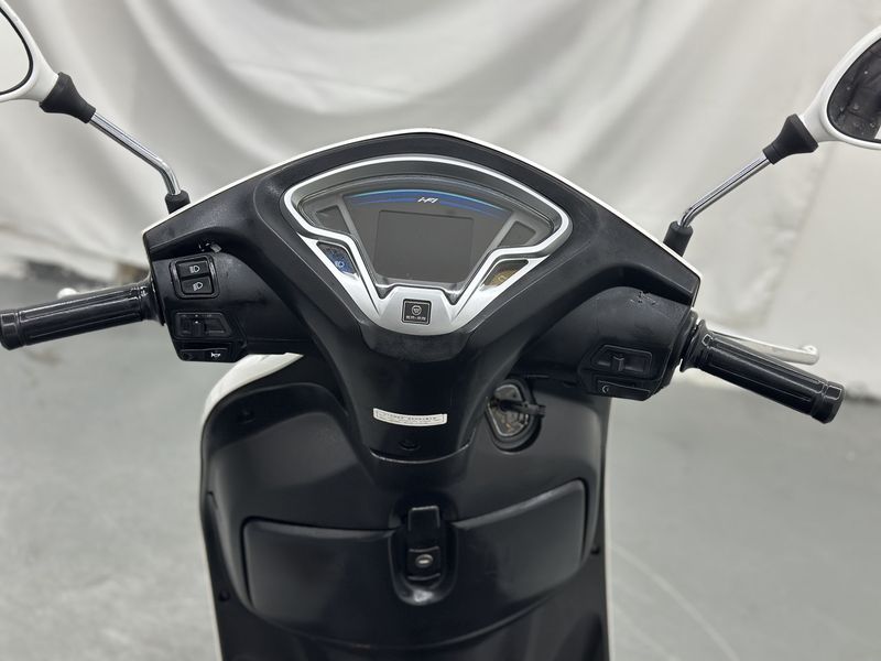 二手五羊本田SCR110 佳御