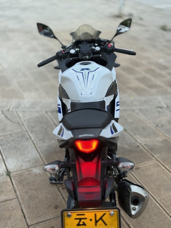 二手豪爵铃木GSX250R