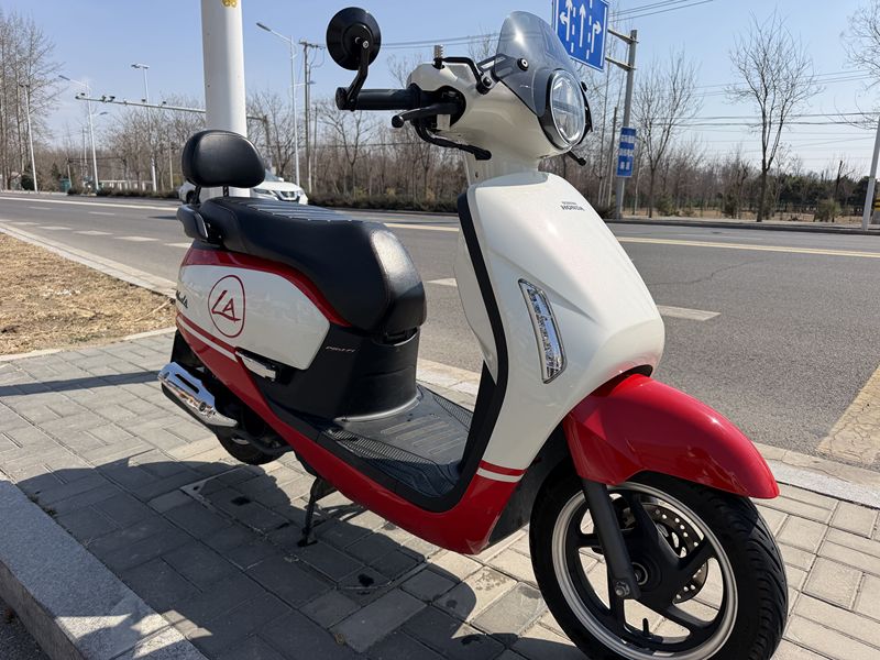 二手新大洲本田NS125LA