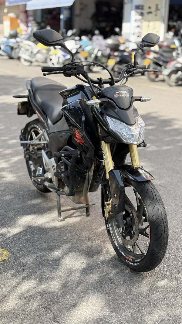 二手五羊本田CB190R 暴锋眼