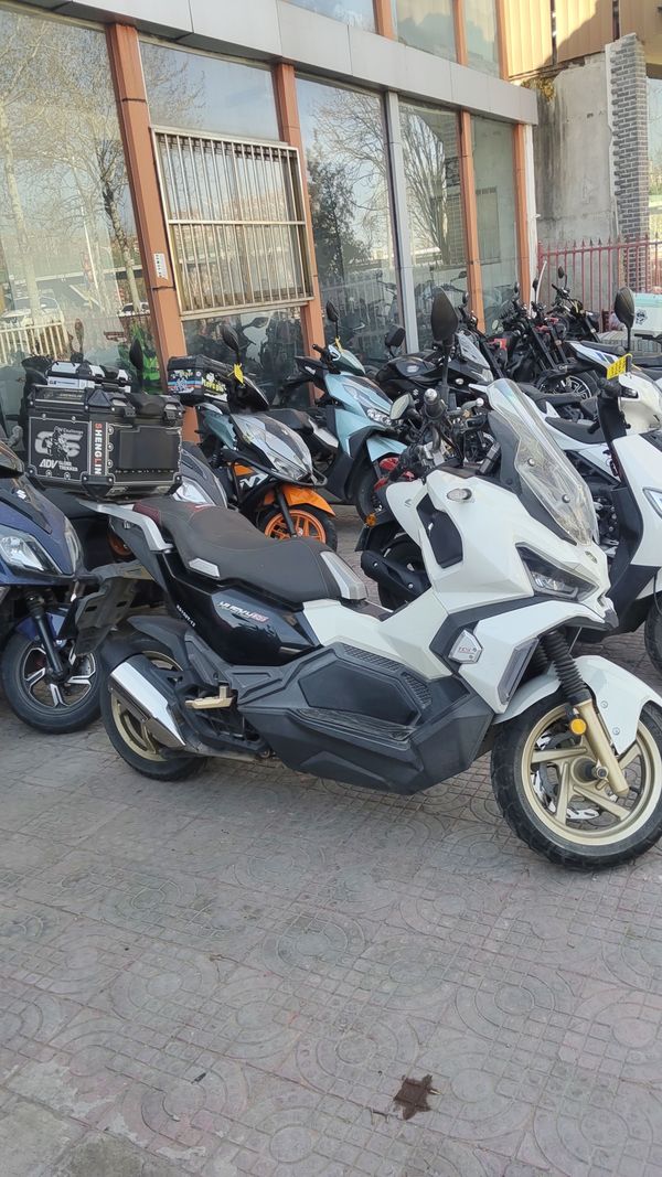 二手三阳哈士奇 Husky ADV150