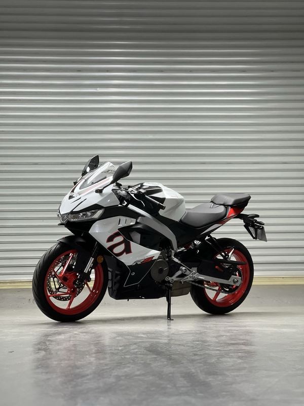 二手阿普利亚RS 457