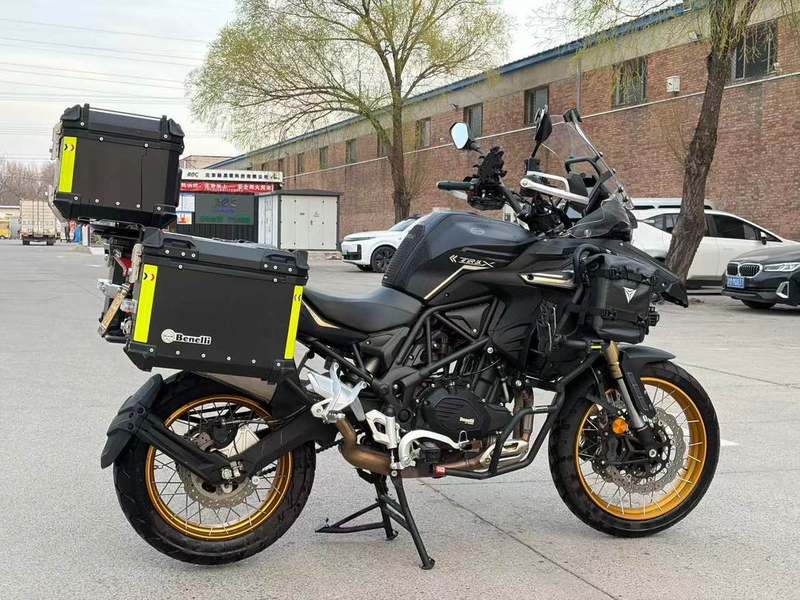 二手贝纳利TRK552