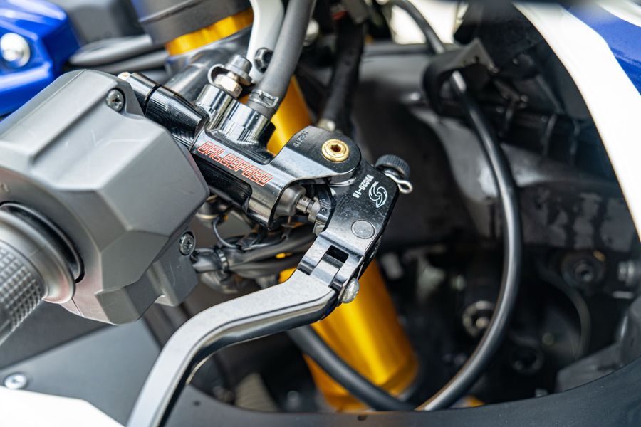 二手本田CBR 1000 RR-R