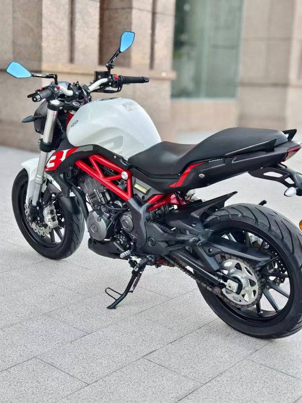 二手贝纳利蓝宝龙 BN302S