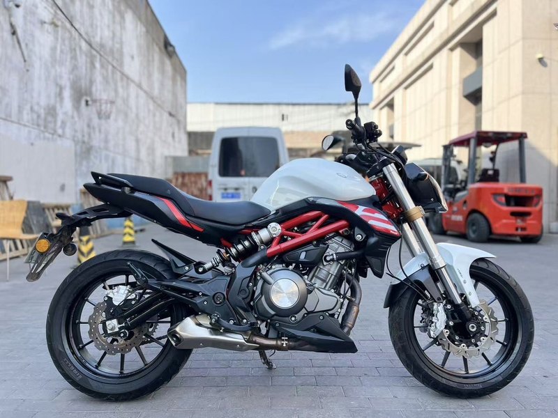 二手贝纳利蓝宝龙 BN302S