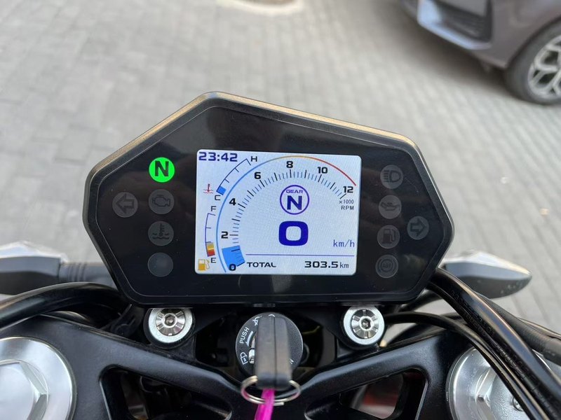 二手贝纳利蓝宝龙 BN302S