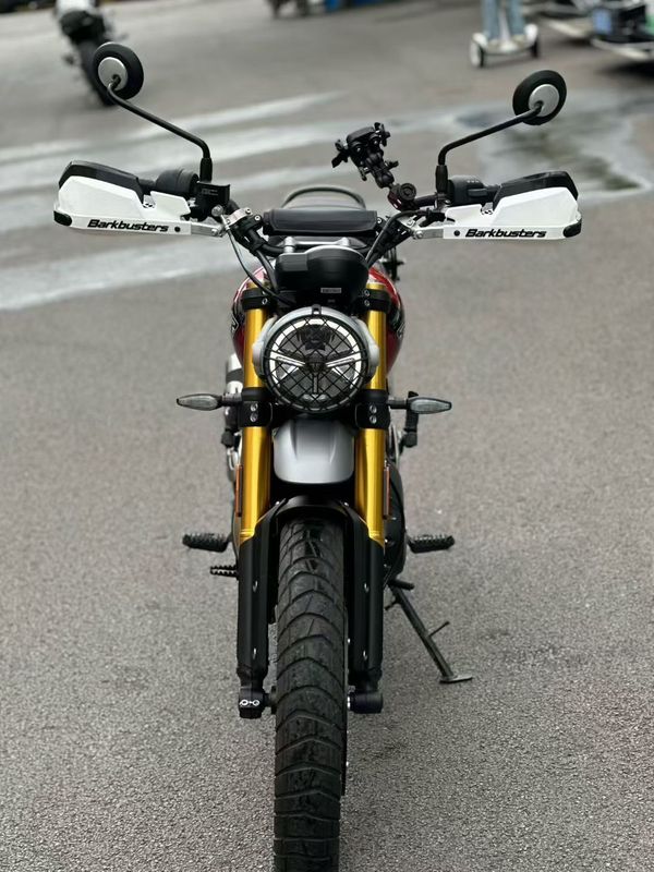 二手凯旋Scrambler 400 X