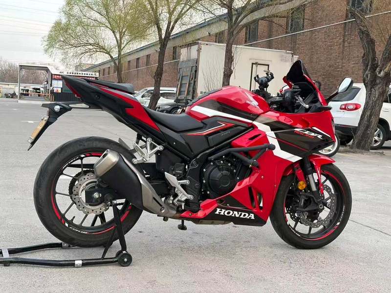 二手本田CBR400R