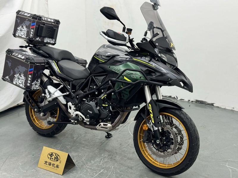 二手贝纳利金鹏 TRK502