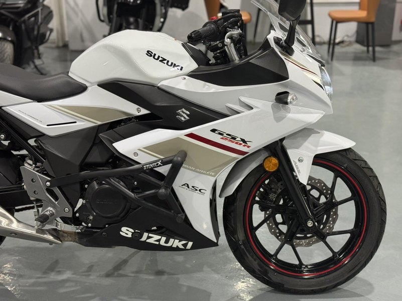 二手豪爵铃木GSX250R