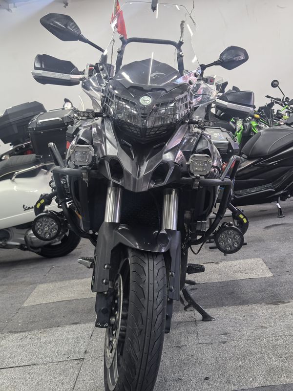 二手贝纳利金鹏 TRK502