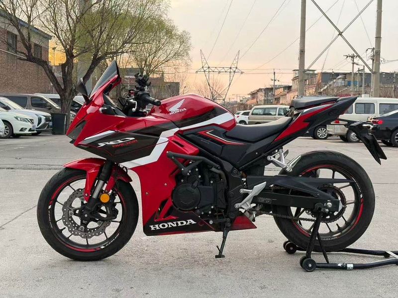 二手本田CBR400R
