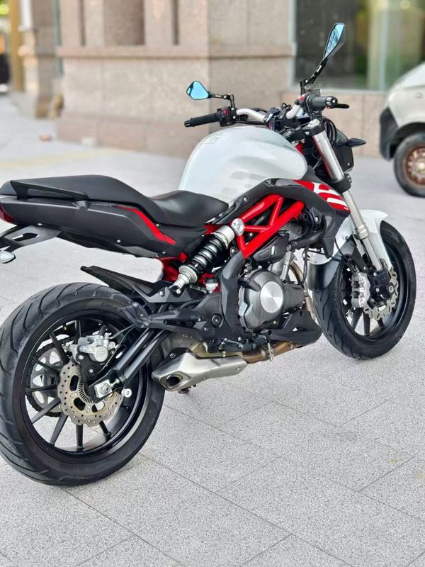 二手贝纳利蓝宝龙 BN302S