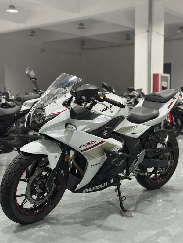 二手豪爵铃木GSX250R