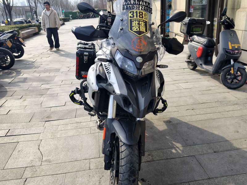 二手贝纳利金鹏 TRK502