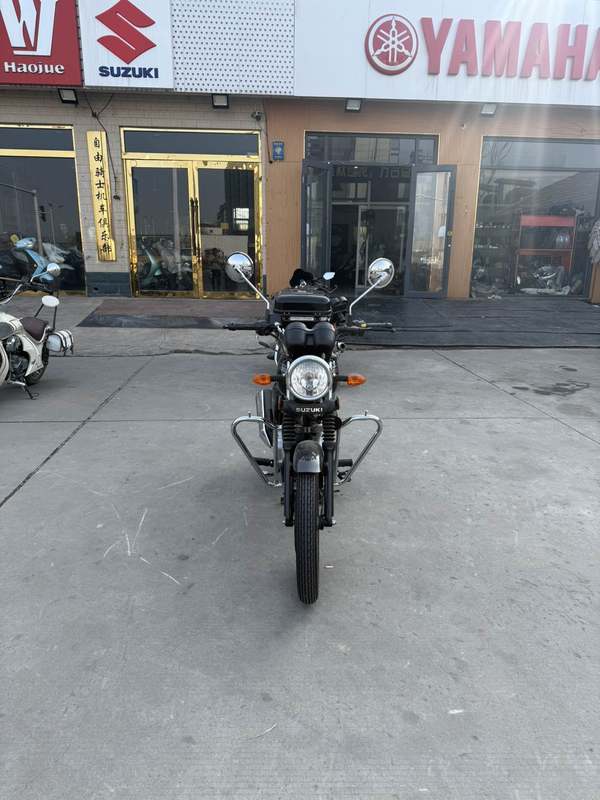 二手济南铃木酷飚150