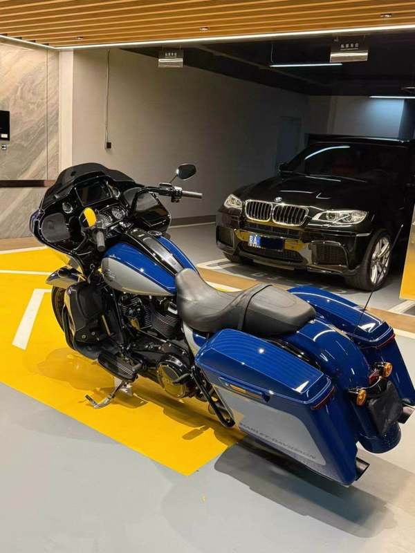 二手哈雷戴维森公路滑翔 Road Glide