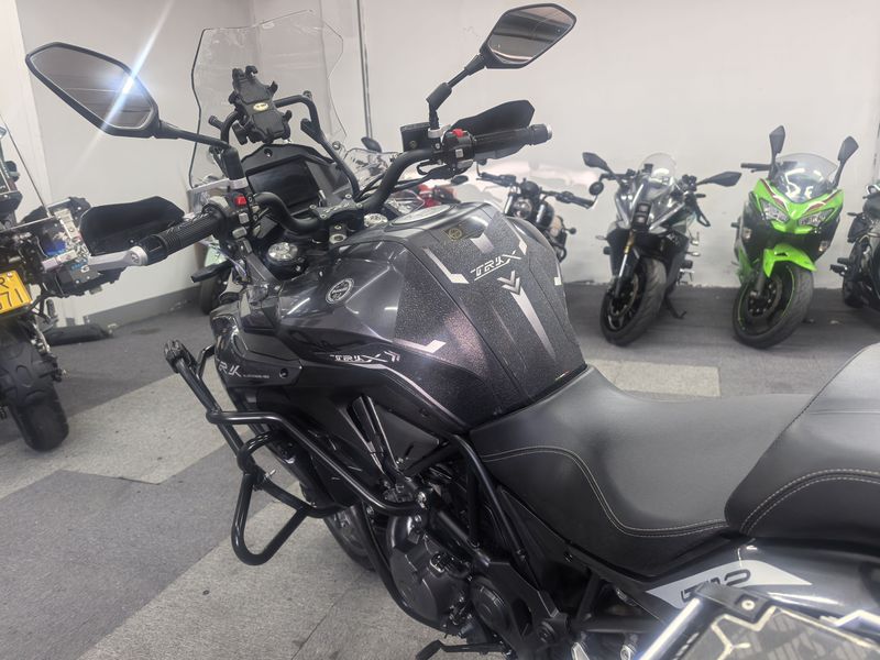 二手贝纳利金鹏 TRK502