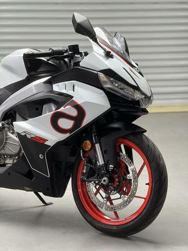 二手阿普利亚RS 457