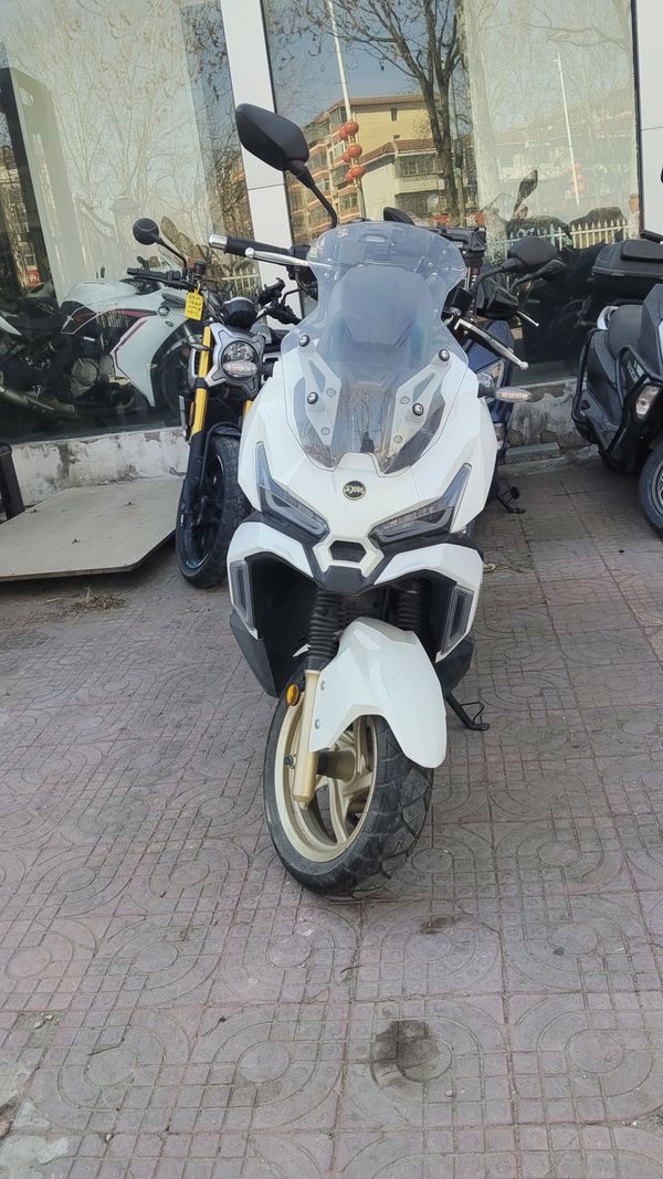 二手三阳哈士奇 Husky ADV150