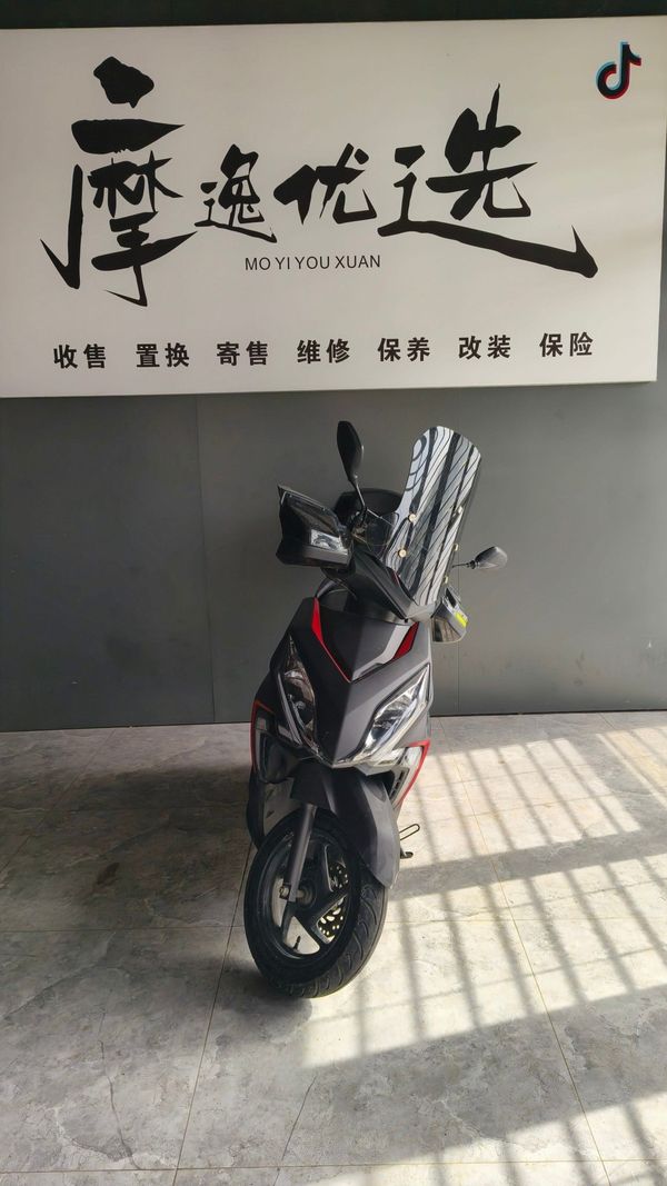 二手新大洲本田裂行 RX125Fi