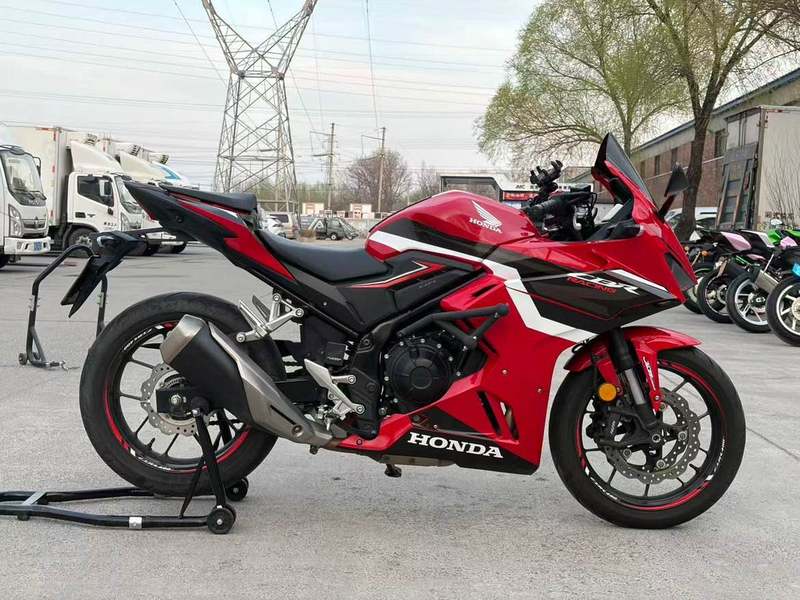 二手本田CBR400R