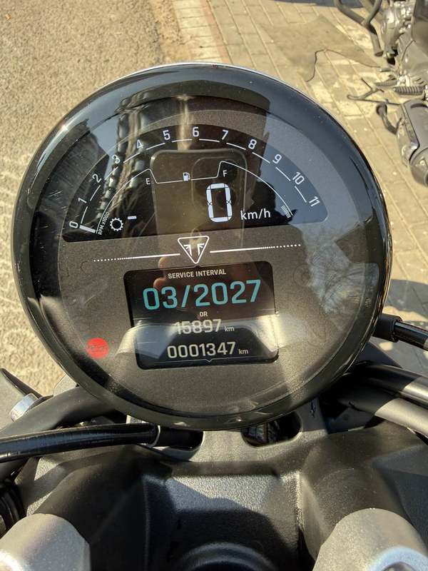 二手凯旋Trident 660