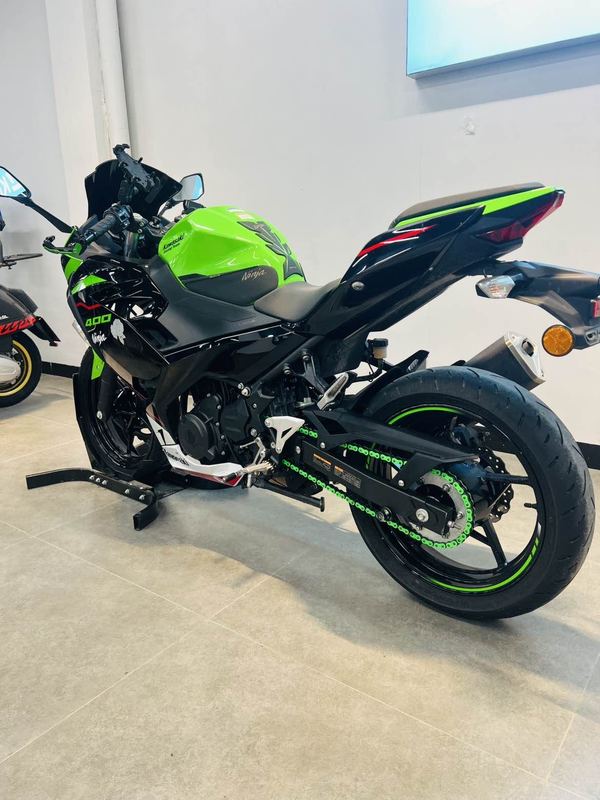 二手川崎Ninja 400
