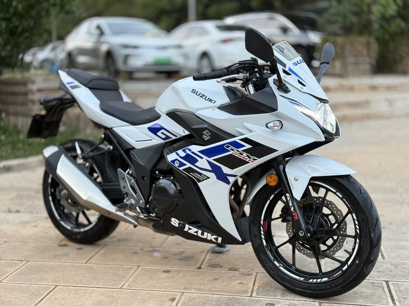 二手豪爵铃木GSX250R