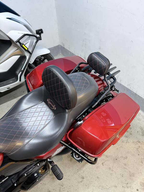 二手哈雷戴维森公路滑翔 Road Glide