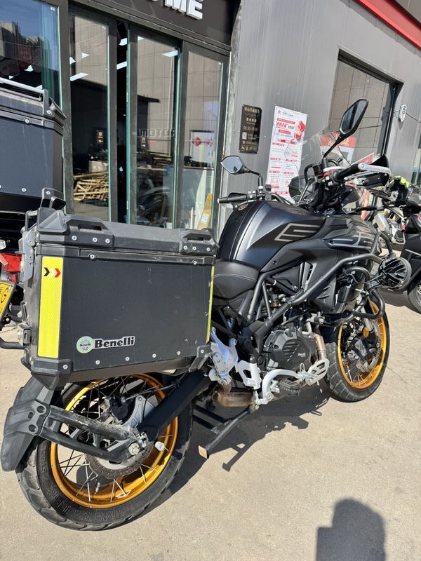 二手贝纳利TRK552