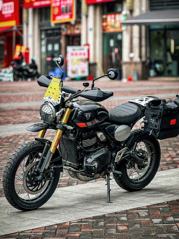 二手凯旋Scrambler 400 X