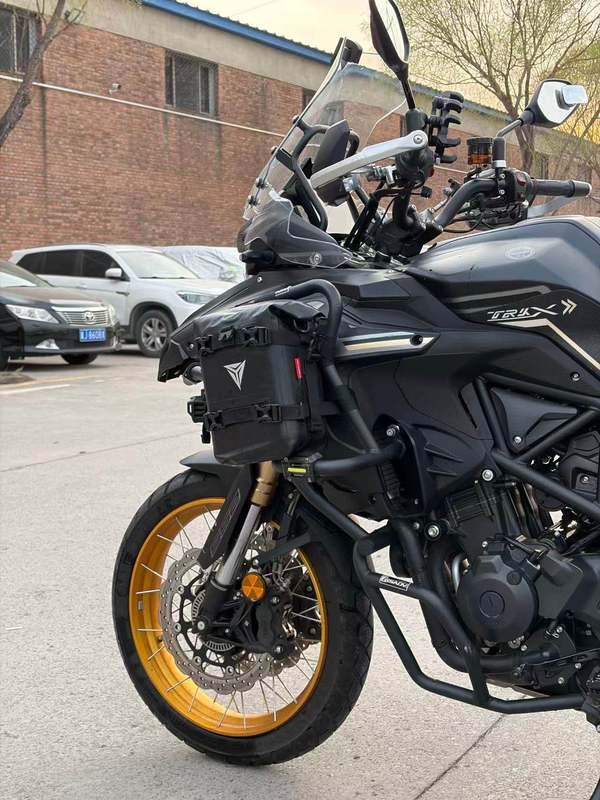 二手贝纳利TRK552