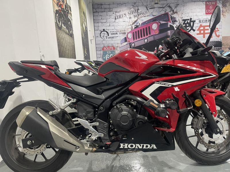 二手本田CBR400R