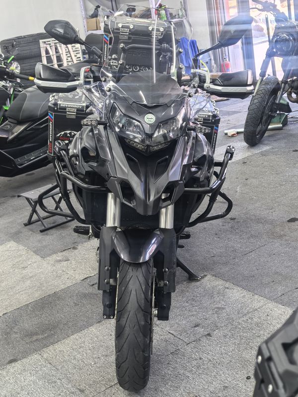 二手贝纳利金鹏 TRK502