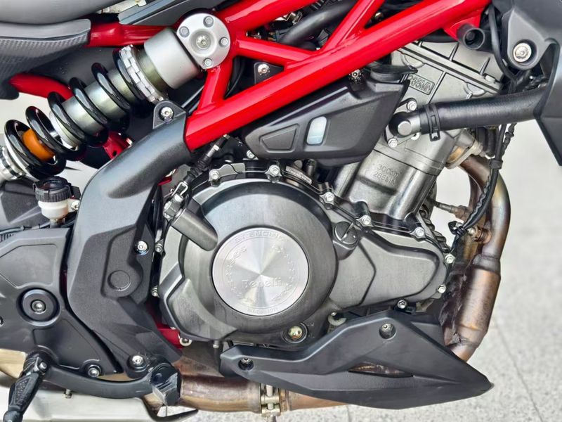 二手贝纳利蓝宝龙 BN302S