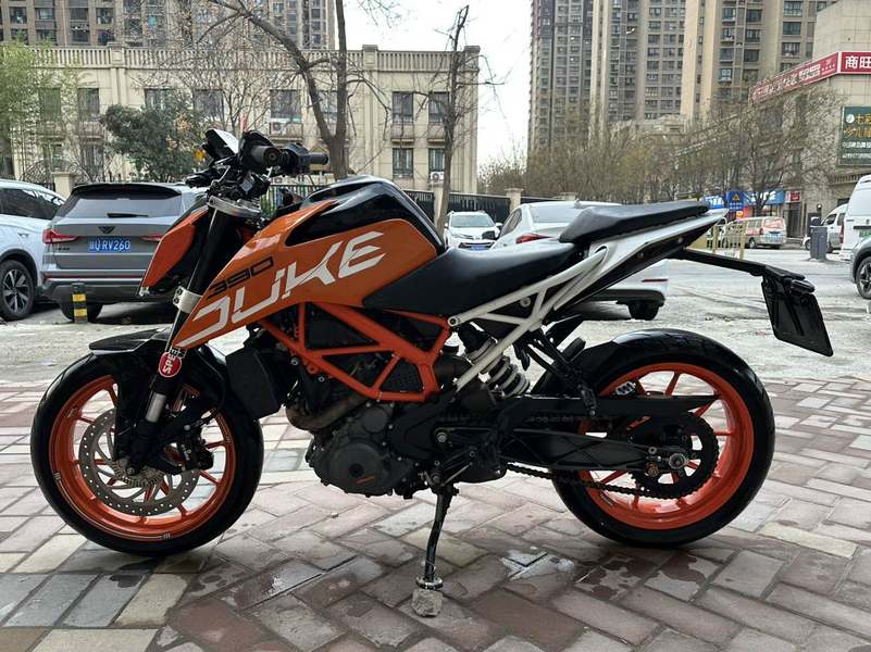 二手KTMR2R390 Duke