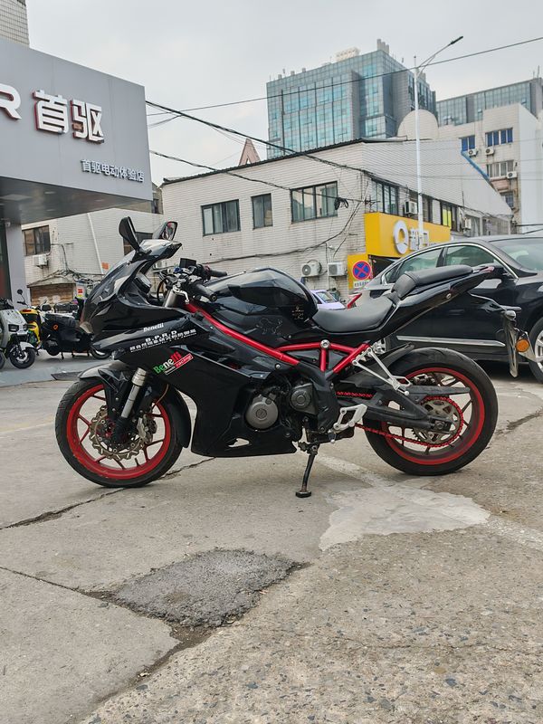 二手贝纳利龙卷风 Tornado 302R