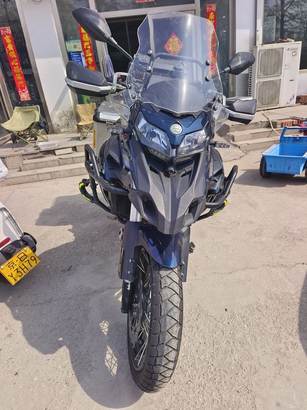 二手贝纳利金鹏 TRK502