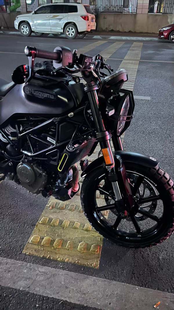 二手HUSQVARNA黑箭 401