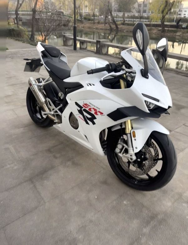 二手张雪机车500RR