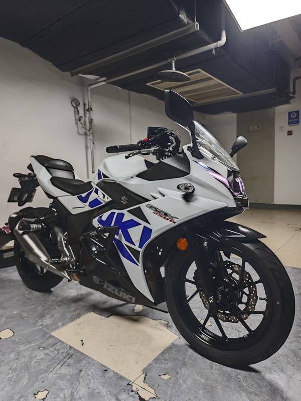 二手豪爵铃木GSX250R
