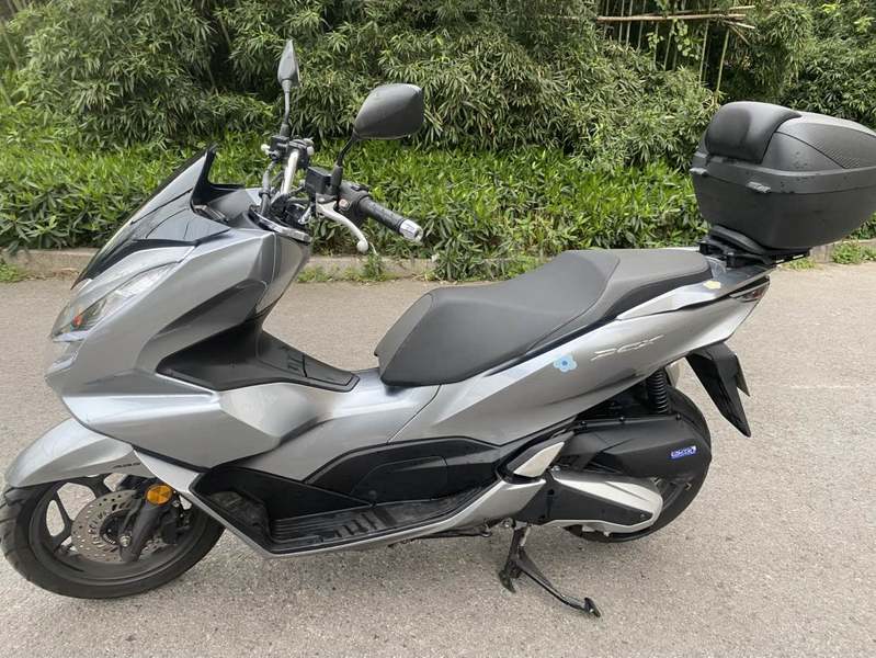 二手五羊本田PCX