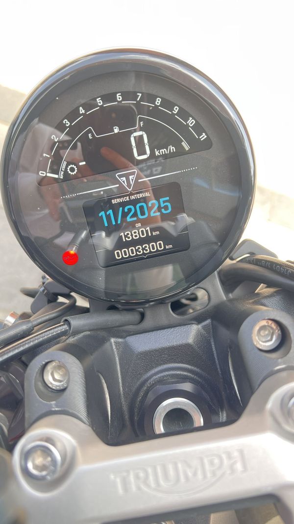 二手凯旋Trident 660