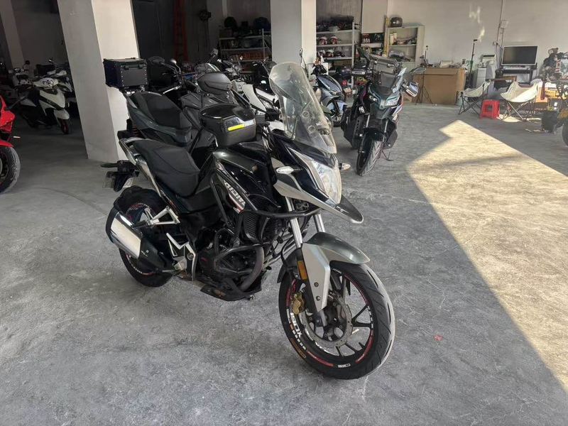 二手五羊本田猛鸷 CB190X