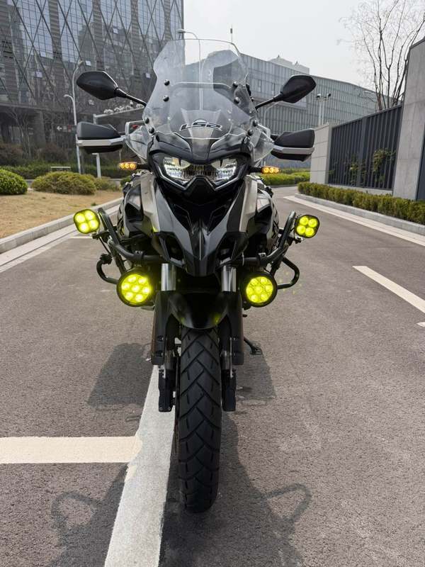 二手贝纳利TRK552