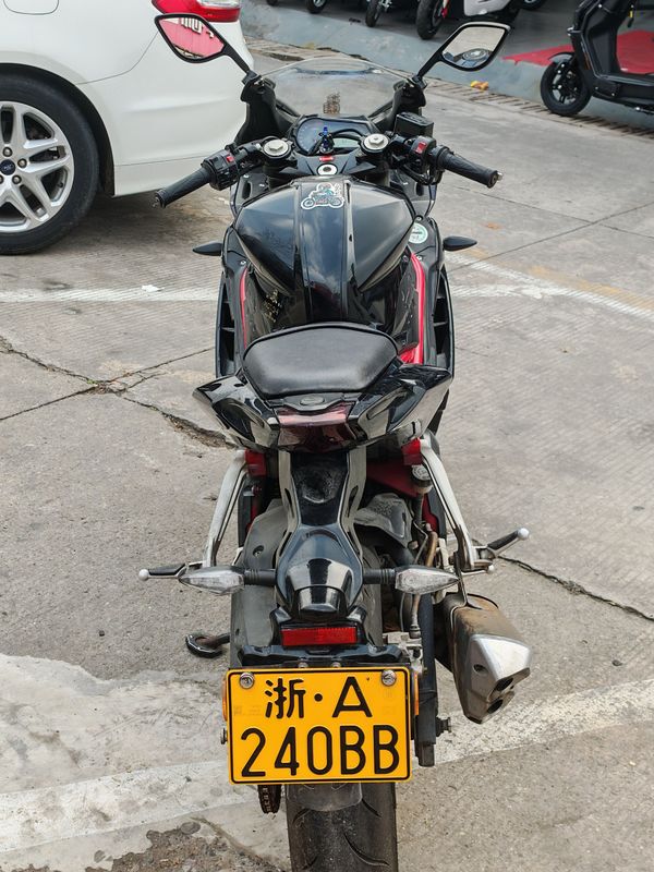 二手贝纳利龙卷风 Tornado 302R
