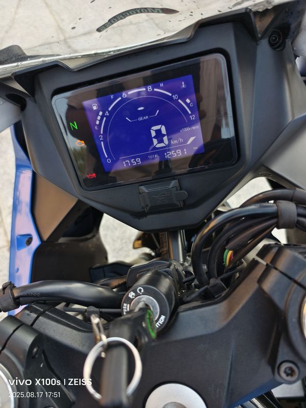 二手贝纳利龙卷风 Tornado 252R